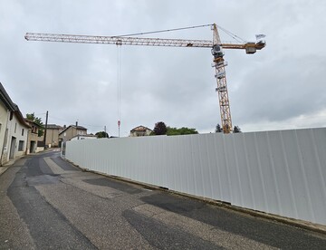 Palissade de chantier à Lyon - TPCM, le spécialiste de la métallerie